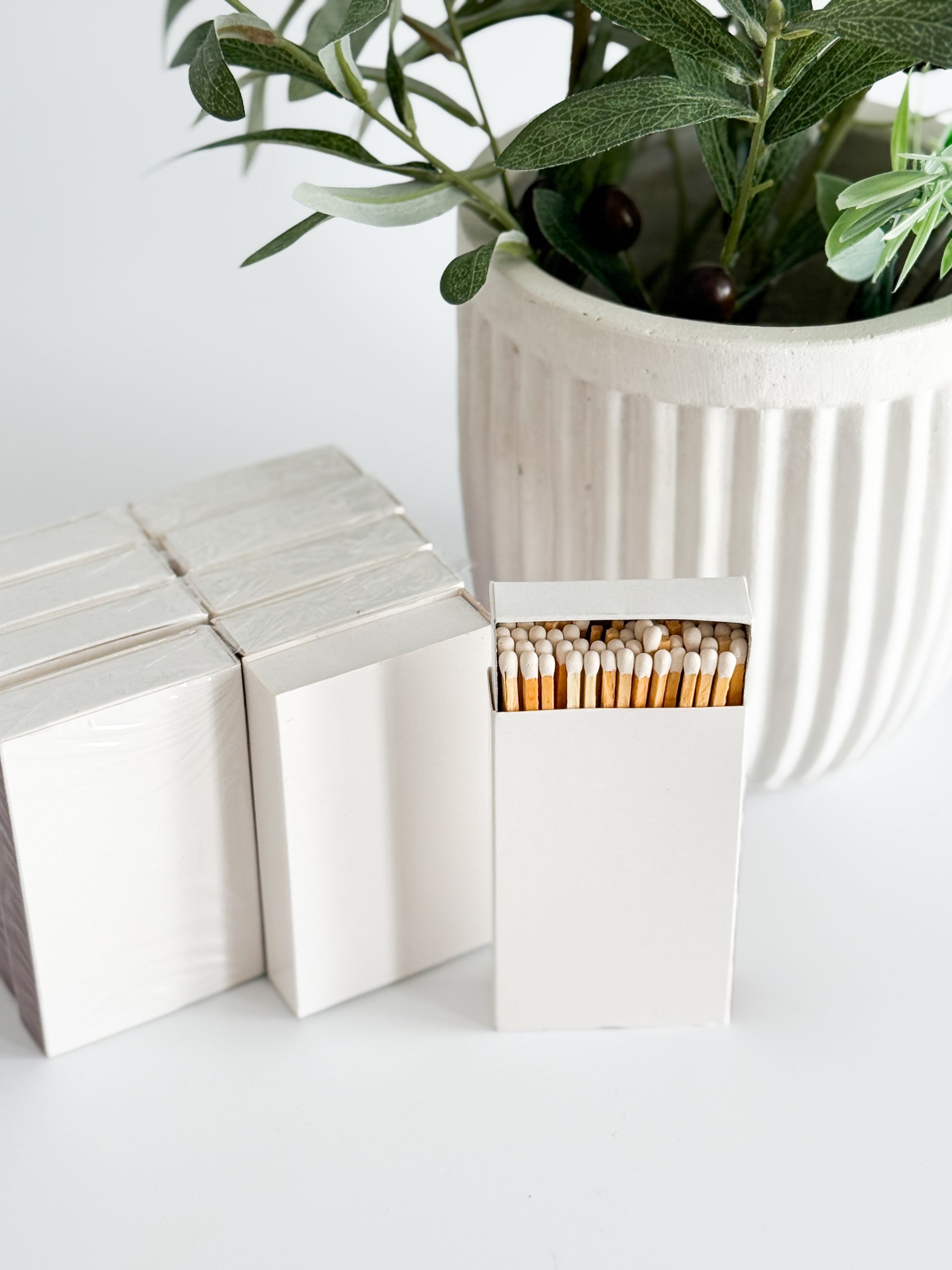 White Match Box | 50 White 4" Matches