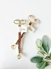 Load image into Gallery viewer, Gold Wick Trimmers
